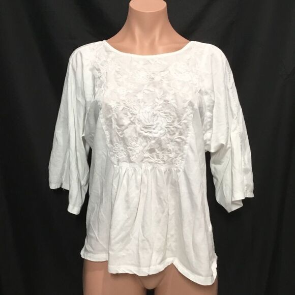 Caslon Embroidered Bib Top (A6) - Picture 2 of 6